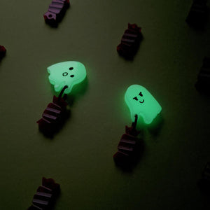 Glow in the dark mini halloween ghost earrings 